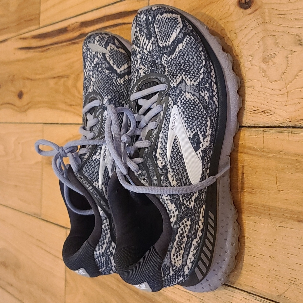 Brooks Adrenaline GTS 20